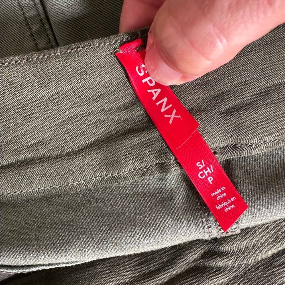 SPANX Stretch Twill Cropped Wide Leg Pant - Picture 6 of 8